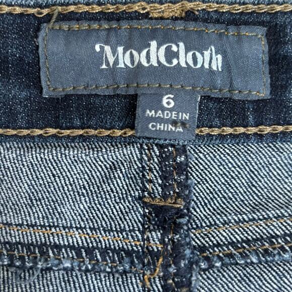 ModCloth Dark Wash High Waist Cuffed Jean Shorts Button Fly Denim Retro Pinup - Picture 6 of 9